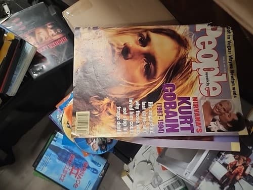 People Weekly Magazine April 1994 Nirvana's Kurt Cobain 1967-1994 Vol. 41 # 15 ☆ - Image 1