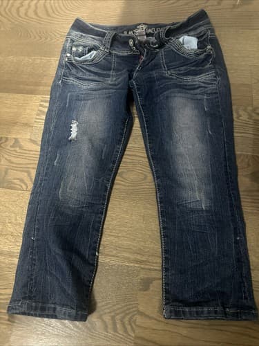 Almost Famous Jeans Juniors Size 7 Low Rise Capri Distressed Pants - Image 1