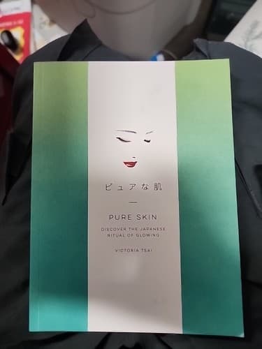 Pure Skin : Discover the Japanese Ritual of Glowing by Victoria Tsai (2018) - Image 1