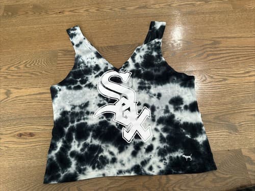 Victoria's Secret PINK Tank Top Size Small Short/cropped Top Sox - Image 1