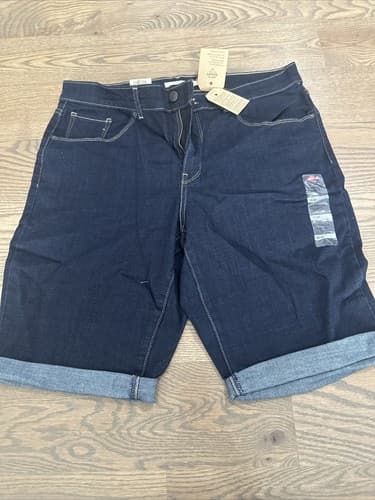 Levi’s Women’s Bermuda Shorts Size 12/w31 Dark - Image 1