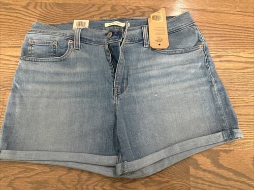 Levi’s Women’s Bermuda Shorts Size 12/w31 Blue New - Image 1