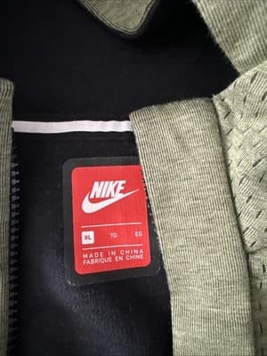 Nike Women’s/Juniors Full Zip Up Hoodie Green Size XL - Thumbnail 3