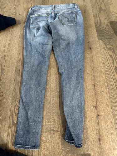 Time And Tru Women's Size 4 Blue Skinny Medium Wash Stretch Denim Jeans - Thumbnail 2