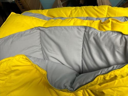 Reversible 2-Piece King Comforter + 1 Pillow Sham 2-Sided Set - Thumbnail 2