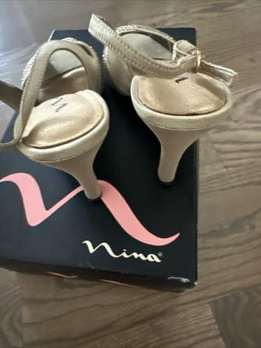 NEW Nina Camille GS Gold Glimmer Slingback Heels Size 7 M - Thumbnail 3