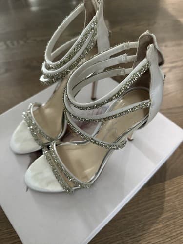 Jessica Simpson JAMALEE White Satin Beaded Strappy Heels Size 7M - Thumbnail 2