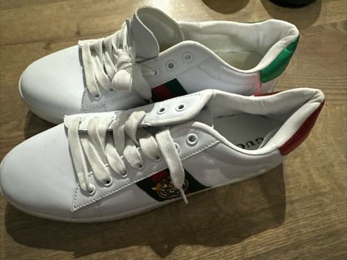 Gucci Auth Men 9.5 US Leather Ace Tiger Web Low Top Sneakers Shoes - Image 1