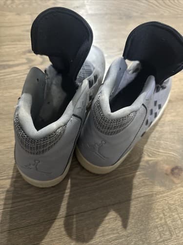 Nike Air Jordan Illusion Wolf Grey/Wolf Grey-Black 705141-003 Size 12 US - Thumbnail 3