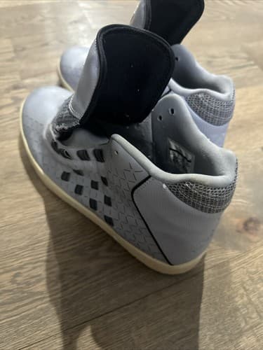 Nike Air Jordan Illusion Wolf Grey/Wolf Grey-Black 705141-003 Size 12 US - Thumbnail 2