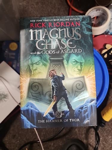 Magnus Chase and the Gods of Asgard, Book 2 The Hammer of Thor - GOOD - Image 1
