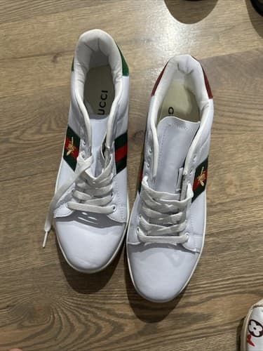 Gucci Ace Embroidered 'Bee' Leather Sneakers Size 9.5 With Dust Bag - Image 1