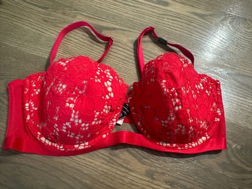 Victoria’s Secret Very Sexy Red Bra 36D New - Image 1