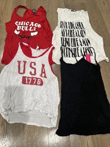 Women’s Tank Top T-Shirt Lot Of 4 Size Large Ladies - Image 1