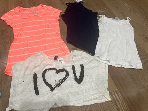Women’s Tank Top T-Shirt Lot Of 4 Size Large L Ladies Tshirt Tanks - Image 1