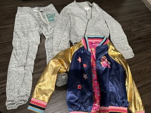 Lot of 3 Girls Clothes Size S (6) - Image 1