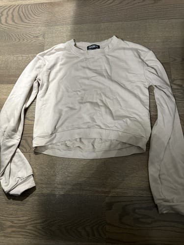 Cropped Women's Feather Brand Shirt • Long Sleve • Size Small - Image 1