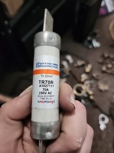 Nice Mersen TRS80R 80 Amp Fuse Buss FRS-R-80 600 Volt Class RK5 - Image 1