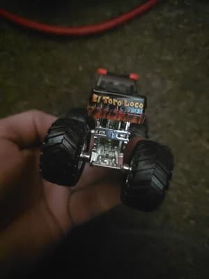 Hot Wheels Monster Jam 1:64 El Toro Loco Black ~ GOOD USED CONDITION - Thumbnail 2