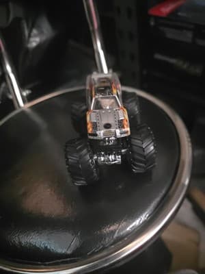 Hot Wheels Monster Jam Maximum Destruction "10 Time Champion" Large 1/64 Scale - Thumbnail 5