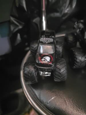 Hot Wheels Monster Jam Trucks 1/64 Scale Lot of 3 Loose EXCELLENT Condition - Thumbnail 6