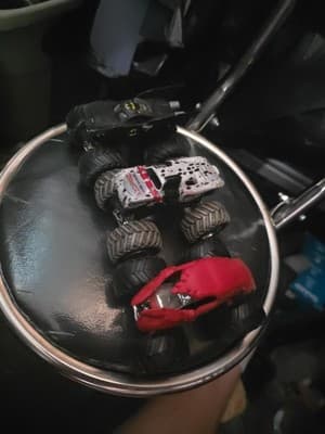 Batman Hot Wheels Diecast Monster Truck 1:64 & Crush Station &monster Mutt Dalma - Thumbnail 5