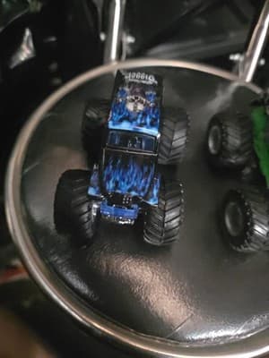 Lot Of 2 Hot Wheels Grave Digger & Son Uva Digger Trucks Monster Jam 1:64 Scale - Thumbnail 2