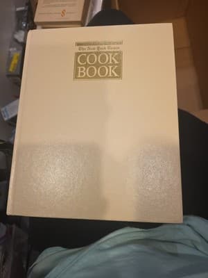 The New York Times Cookbook By Craig Claiborne Hardcover Vintage 1990 - Image 1