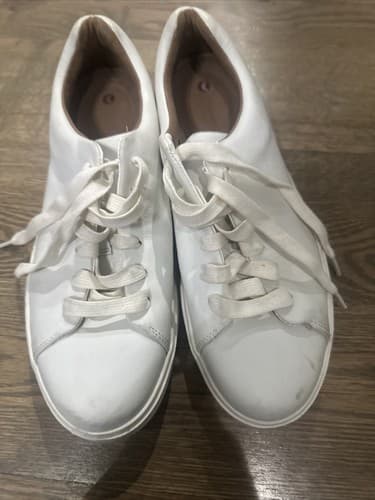 Unstructured Clarks Shoes Mens Size 7M White Low Top Sneakers - Image 1