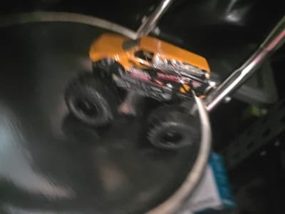 HOT WHEELS MONSTER JAM 1/64 - BAD HABIT MONSTER TRUCK - Thumbnail 3