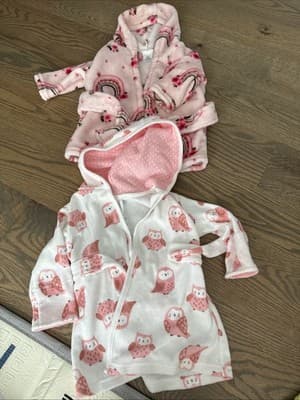 Baby Girl Hooded Bathrobe White 0-9 Months Set Of 2 - Image 1