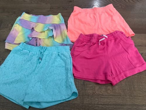 Girls 4 Pack Active Shorts Size 7-8 - Image 1