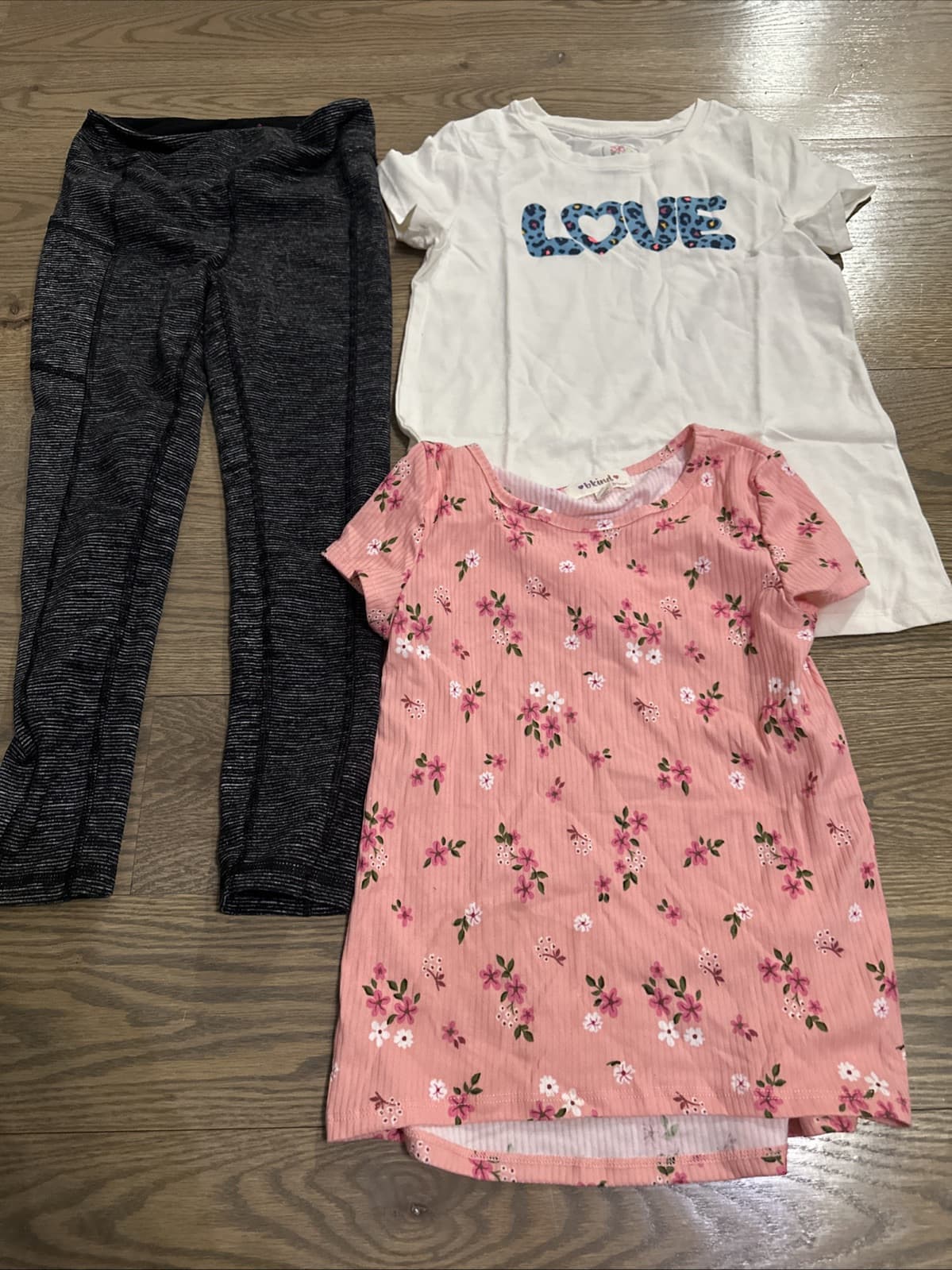 LOT of Girl’s Clothes size 7 - Image 1