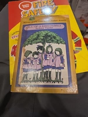 All Of A Kind Family By Sydney Taylor 1975 10th PRINTING - Image 1