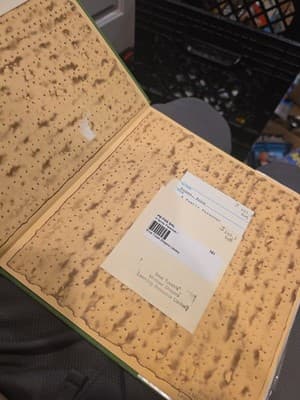 FAMILY PASSOVER By Anne Rosen - Hardcover - Thumbnail 2