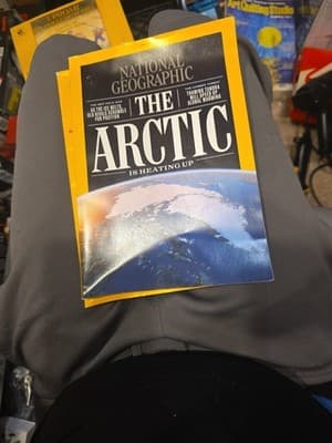 National Geographic Magazine September 2019 The Arctic Is Heating Up - Image 1