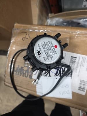 Berko / Marley / QMark 3900-2008-000 Motor 208-230V 1550Rpm Cw Motor NOB - Image 1