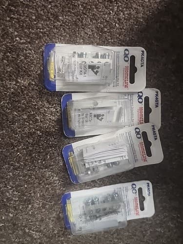 SQUARE D PK4GTA GROUNDING BAR KIT NSMP 4 Pack - Image 1