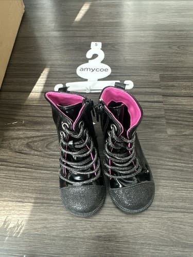 Amycoe Black Glitter Boots Size 5 Sparkles For Girls New - Image 1
