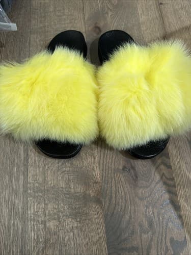 Women's Size 11/ Eur 42 Faux Fur Slides Yellow Furry Sandals NEW - Image 1
