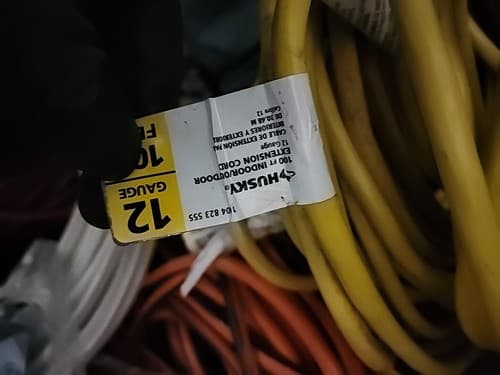 Husky 100 ft. 12/3 Indoor Outdoor Extension Cord Yellow 15A 125V 1004823555 - Thumbnail 4