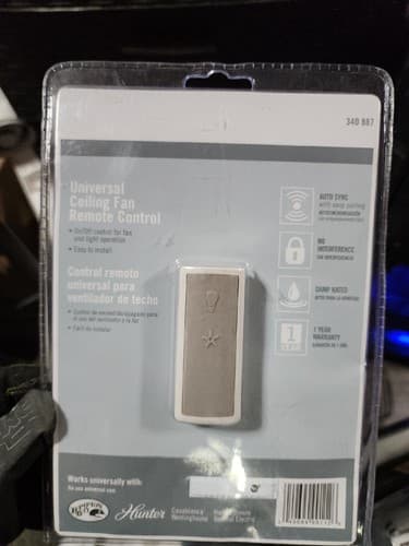 Hampton Bay Universal Ceiling Fan Remote Control 340887 New - Image 1
