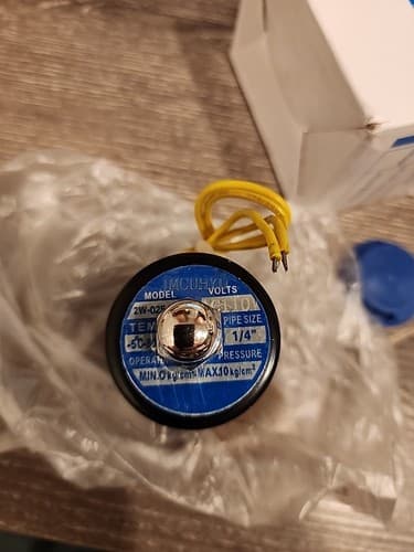 1/4" NPT Brass Electric Solenoid Valve Normally Closed AC 110V for Water Oil Gas - Thumbnail 3