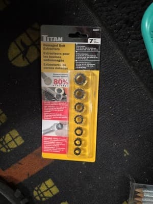 Titan Tools 16057 7-Piece Disposable Damaged Bolt Extractor Ring Set - Image 1