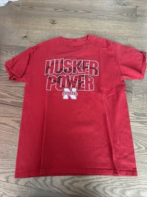 Nebraska Huskier Power Print T Shirt Medium (38/40) Red - Image 1