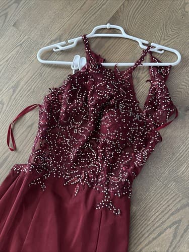 Jasz Couture Red/burgundy Gown Sparking Crystals, Beading, Rhinestones Size 2 - Thumbnail 3