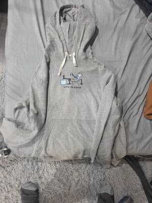 Life Is Good Hoodie Mens Small Gray Ice Chest Lounge Chair Cold Drink Sweatshirt - Image 1