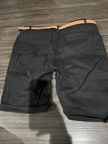 Iris Women's Dress Shorts XL Black Two Pockets With A Belt - Thumbnail 2