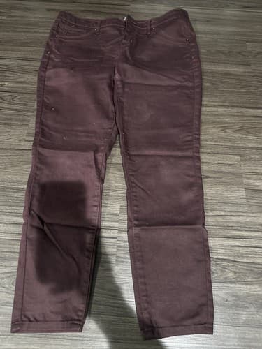 Mossimo Women's Size 12/31 Mid Rise Super Stretch Jeggings - Image 1