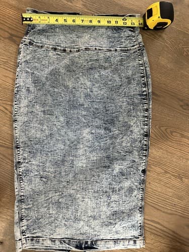 Vibrant acid wash jean high waisted pencil skirt, Size Large - Thumbnail 4